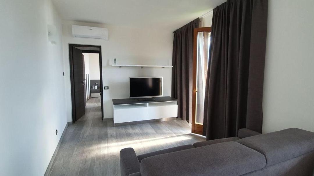 Apartment Panorama 赫拉弗多纳 外观 照片